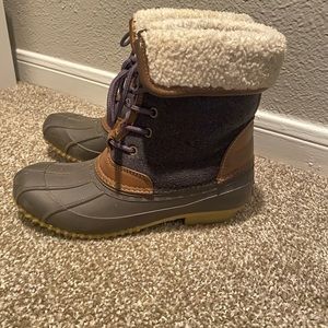 Tommy Hilfiger duck boots!